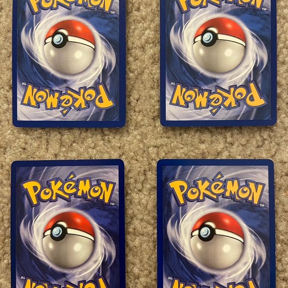 Lot of Authentic Fossil set edition Pokemon cards - Picture 4 of 11